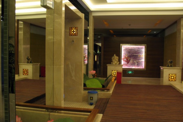 广州夜生活攻略：探寻这座城市的璀璨夜景